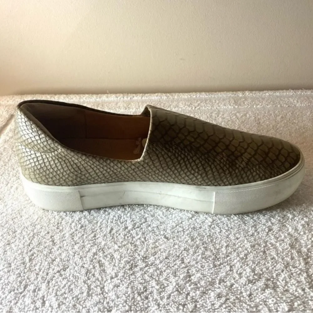 J/Slides NYC Cream Snakeskin Leather Slip On Sneakers | Women’s Size 9